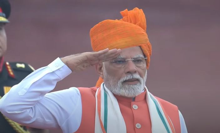 PM Modi Hoists Tricolour at Red Fort, highlights Naya Bharat and Operation Sindoor 